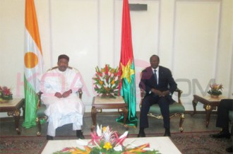 Monnaie unique dans l'espace CEDEAO : Mahamoudou Issoufou consulte Compaoré
